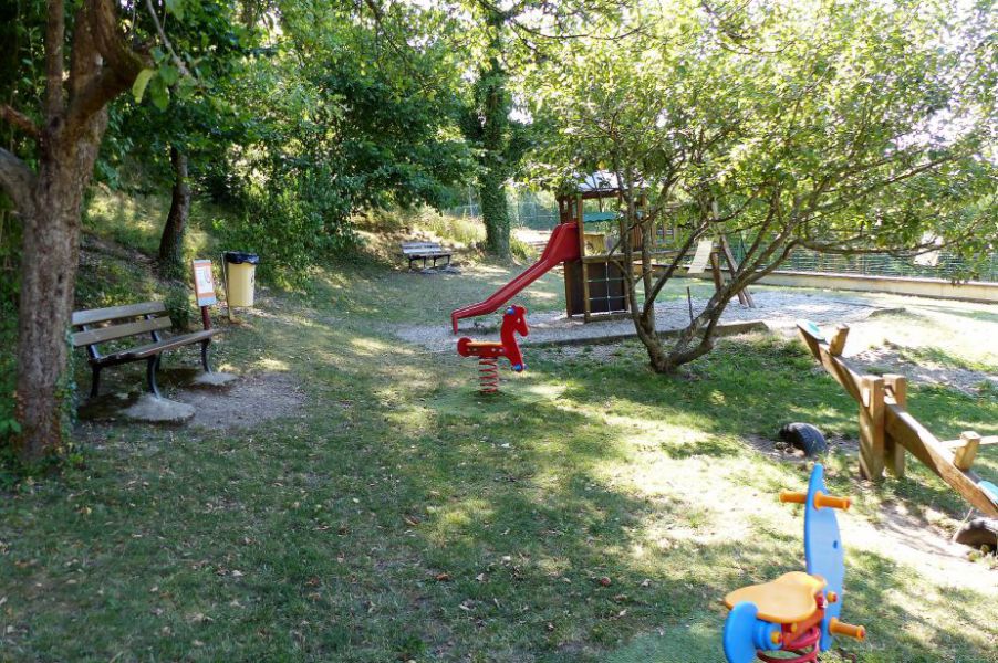 Verger de la bibliothèque.jpg