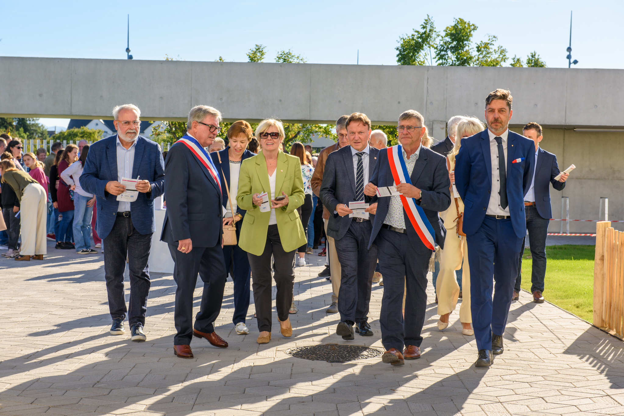officiels accueillis.jpg