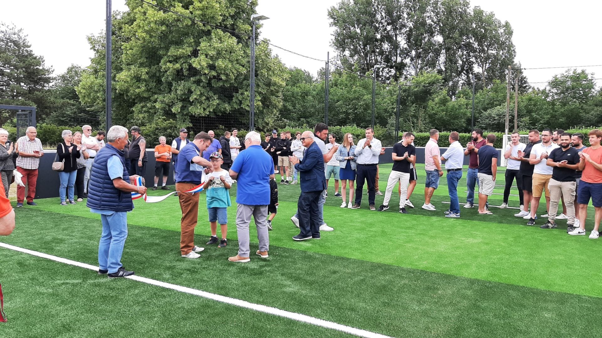 Inauguration Terrain foot à 5.jpg