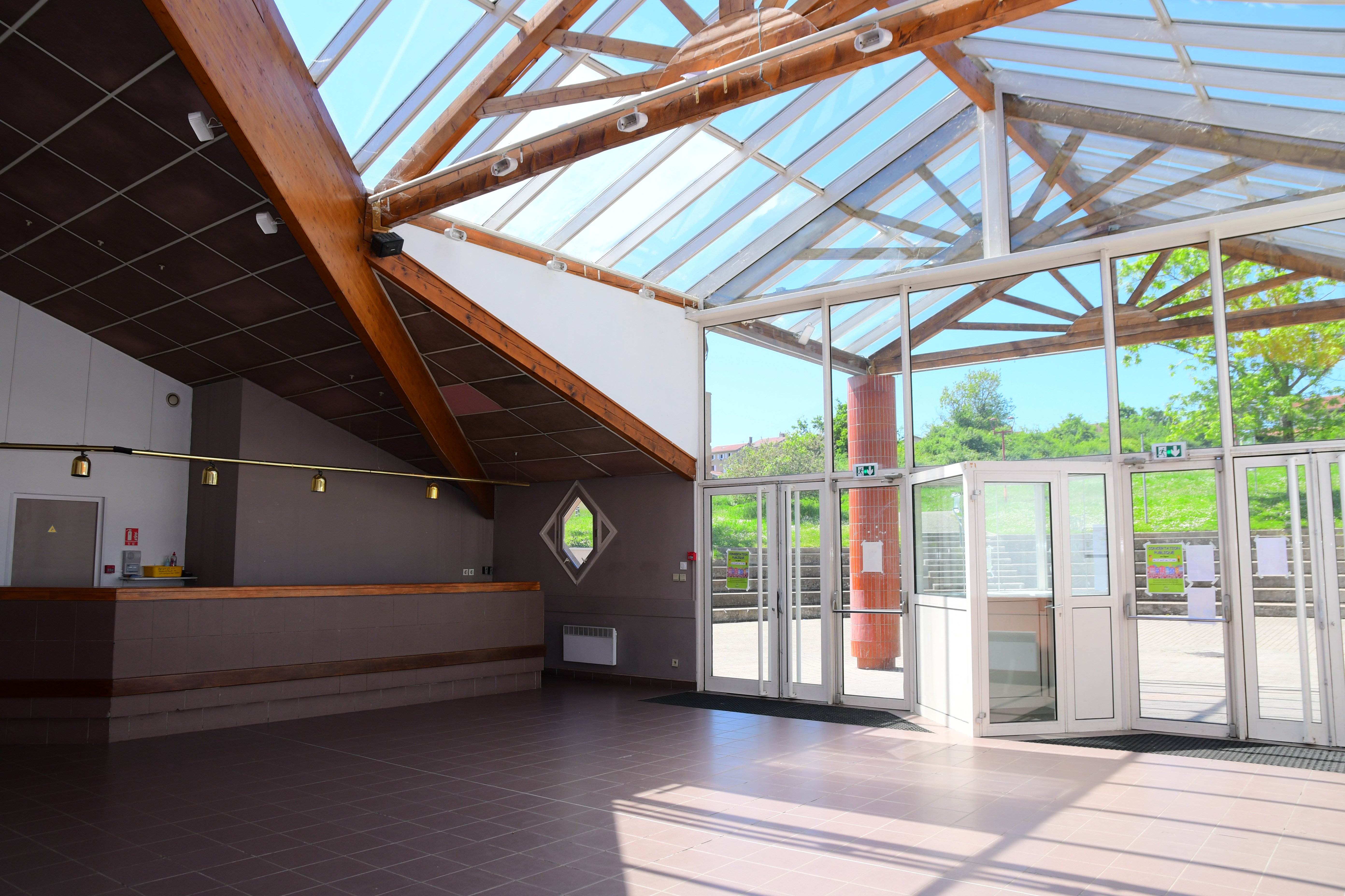 hall_salle_des_fetes_4.JPG