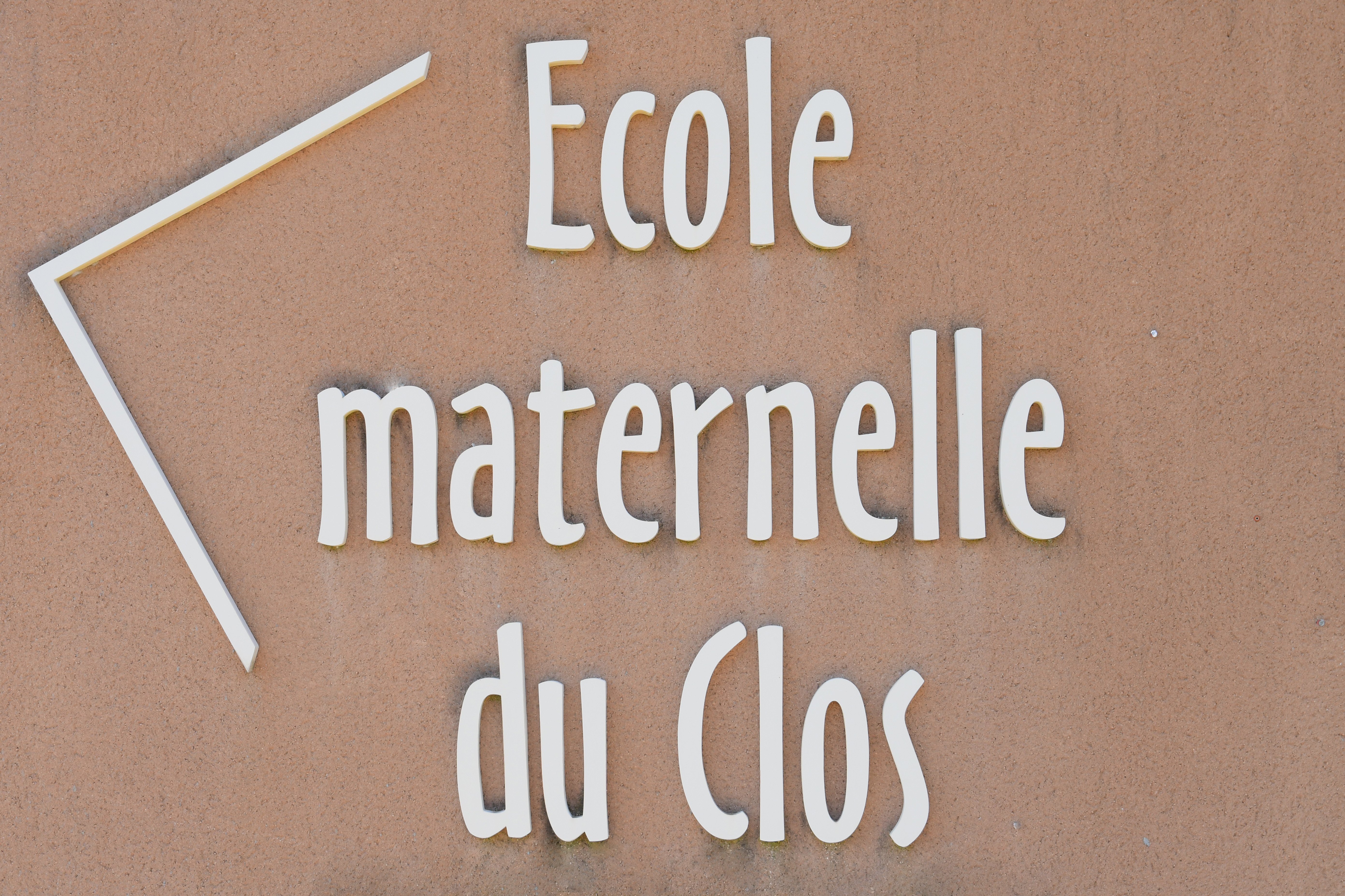 nom_ecole_maternelle_retouche_1.jpg