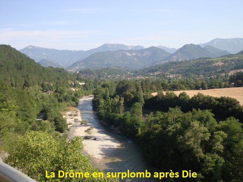 08 - La Drôme en surplomb après Die.jpg