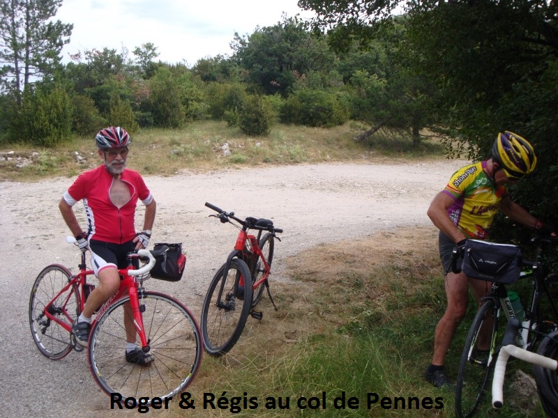 13 - Roger et Régis au col de Pennes.jpg