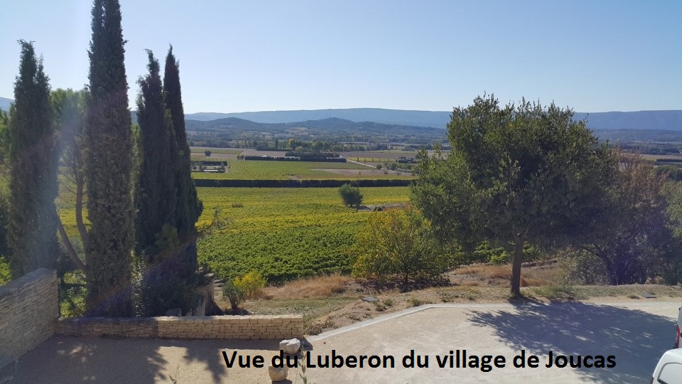 13f - Vue du Luberon du village de Joucas.jpg