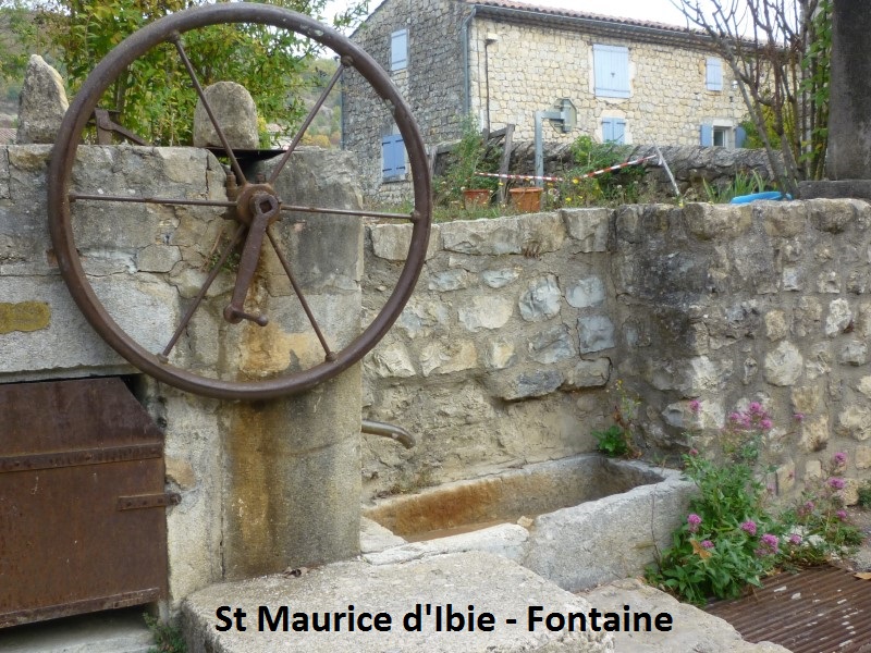 9 St Maurice d_Ibie -fontaine.JPG