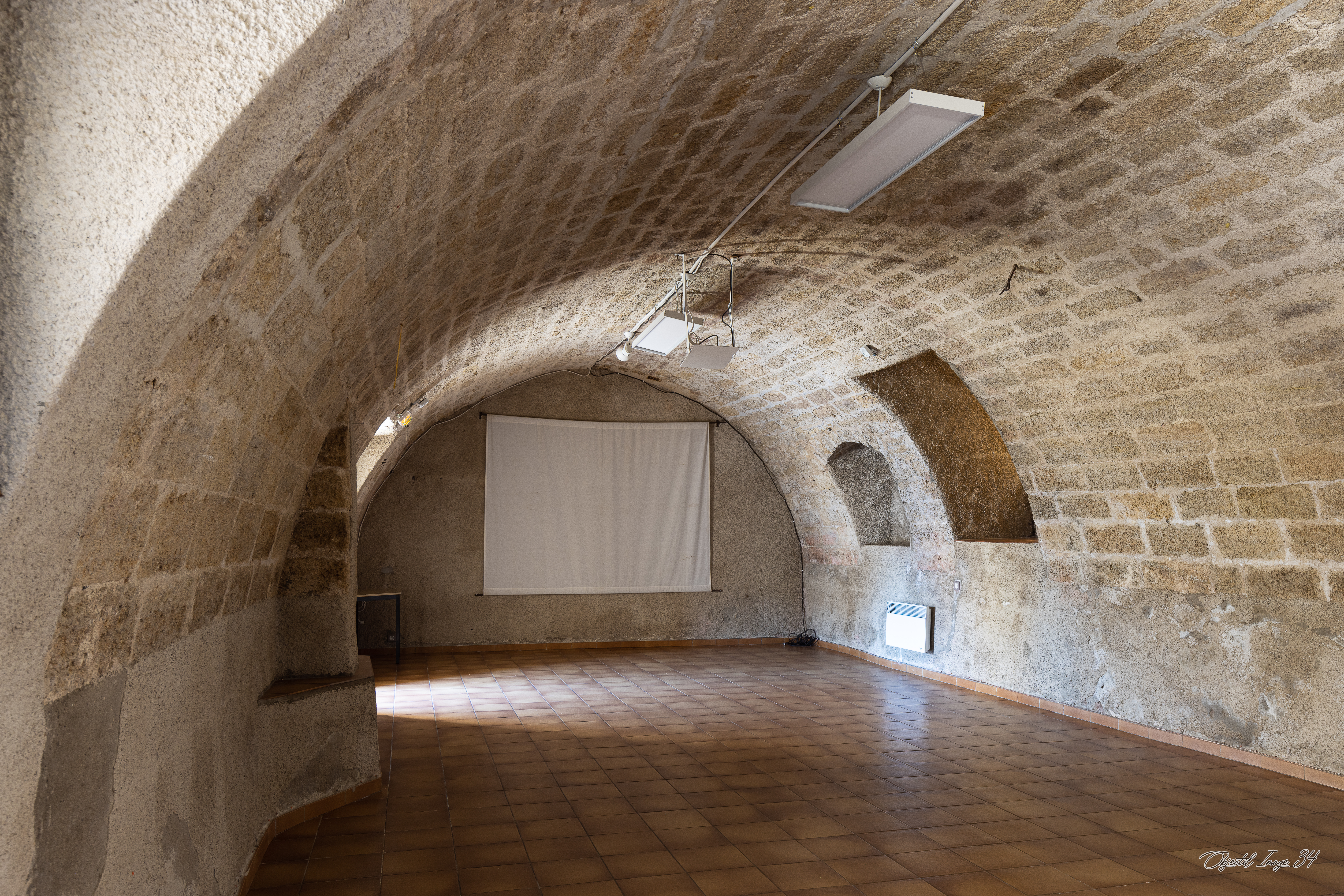 Salle du Peuple ok.jpg