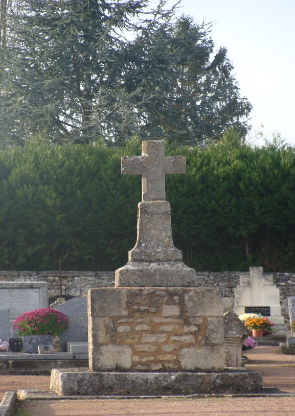 croix cimetière.jpg