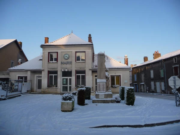 Mairie sous la neige.jpg