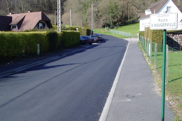 Route d_Hougerville.jpg