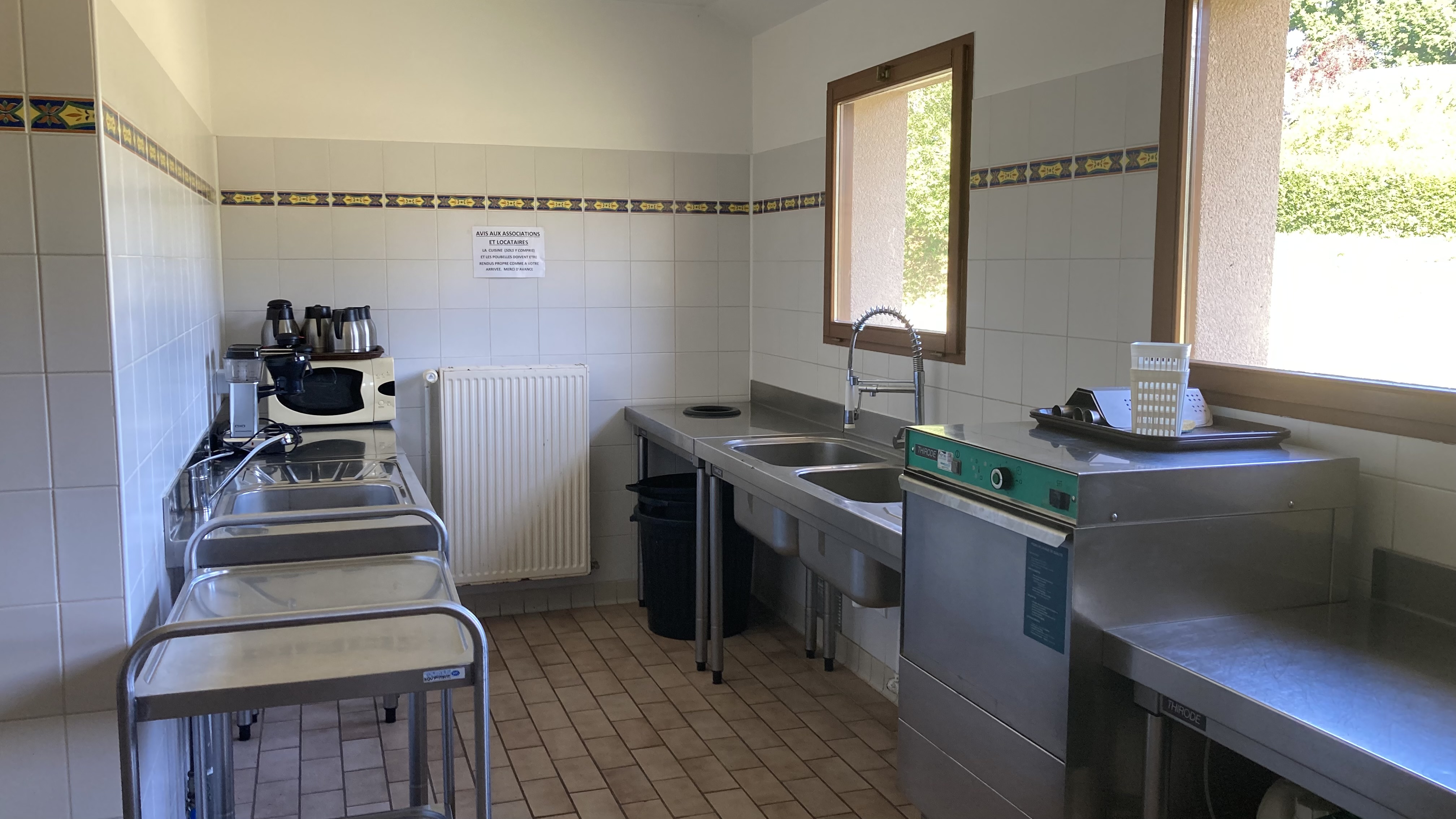 Salle Polyvalente Cuisine 2.jpeg