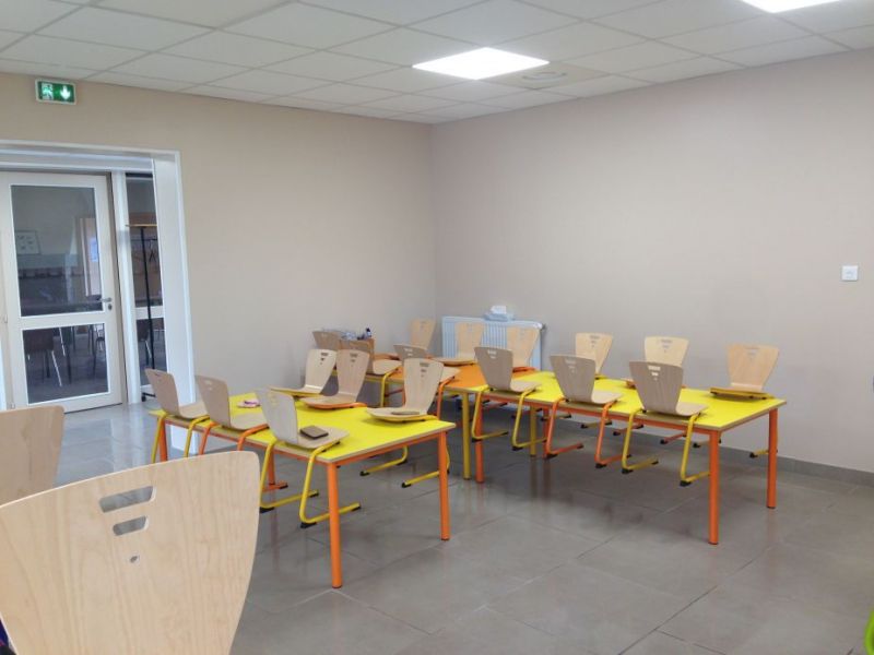 Cantine Intérieur 4.JPG