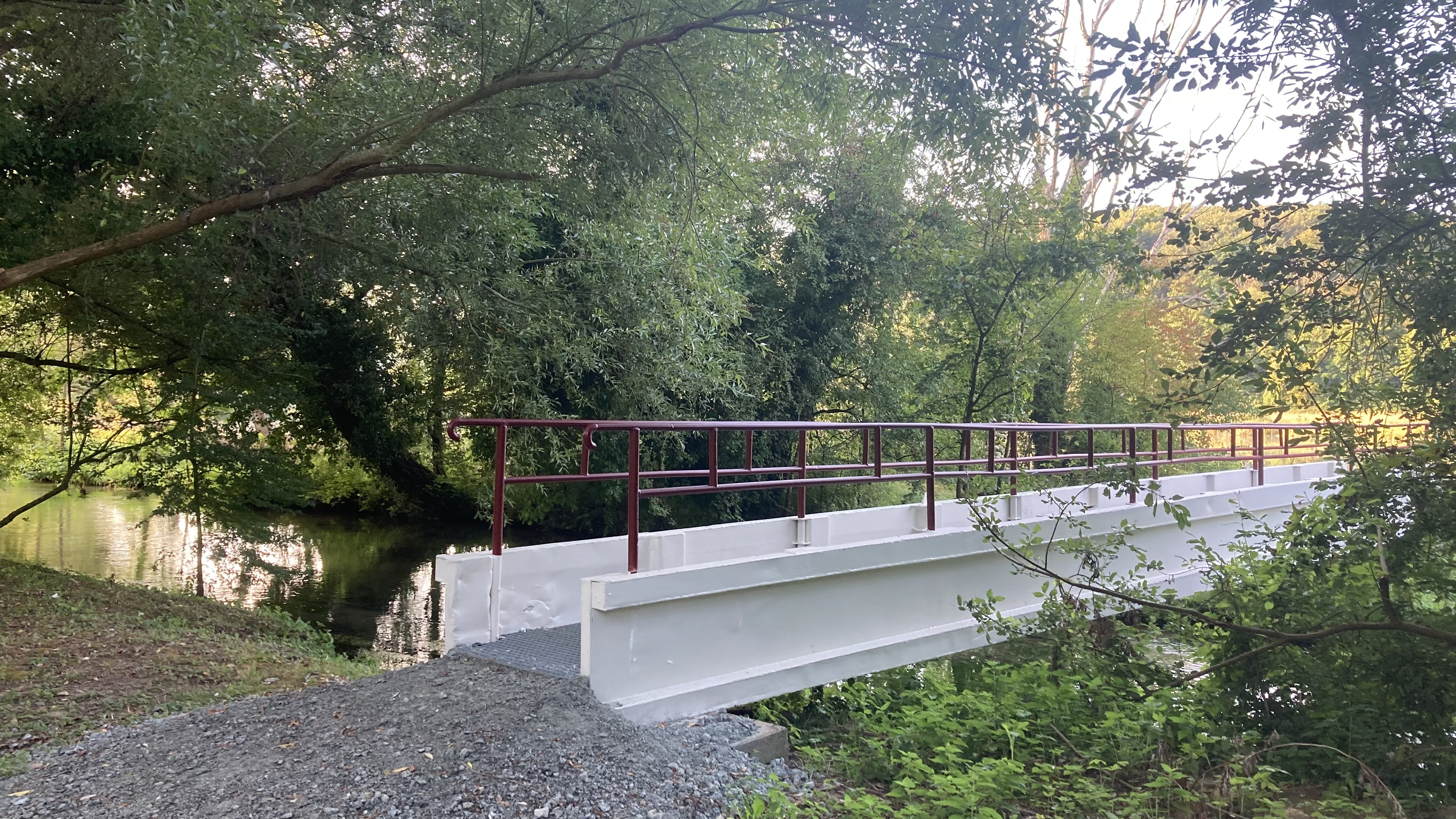 Passerelle des étangs.JPG