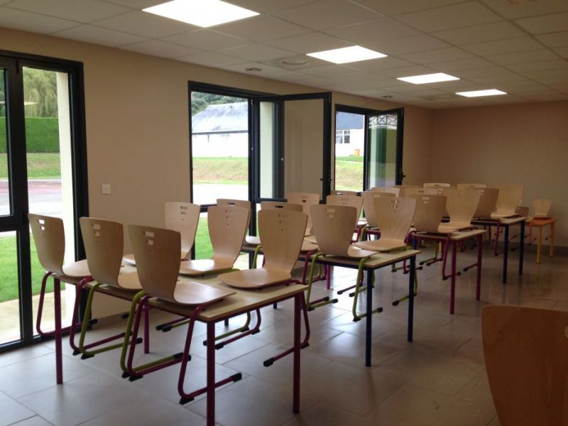 Cantine Intérieur 2.JPG