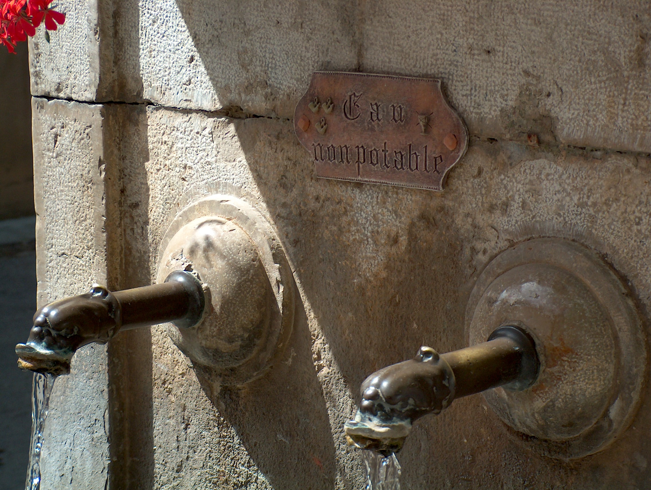 détail fontaine.jpg