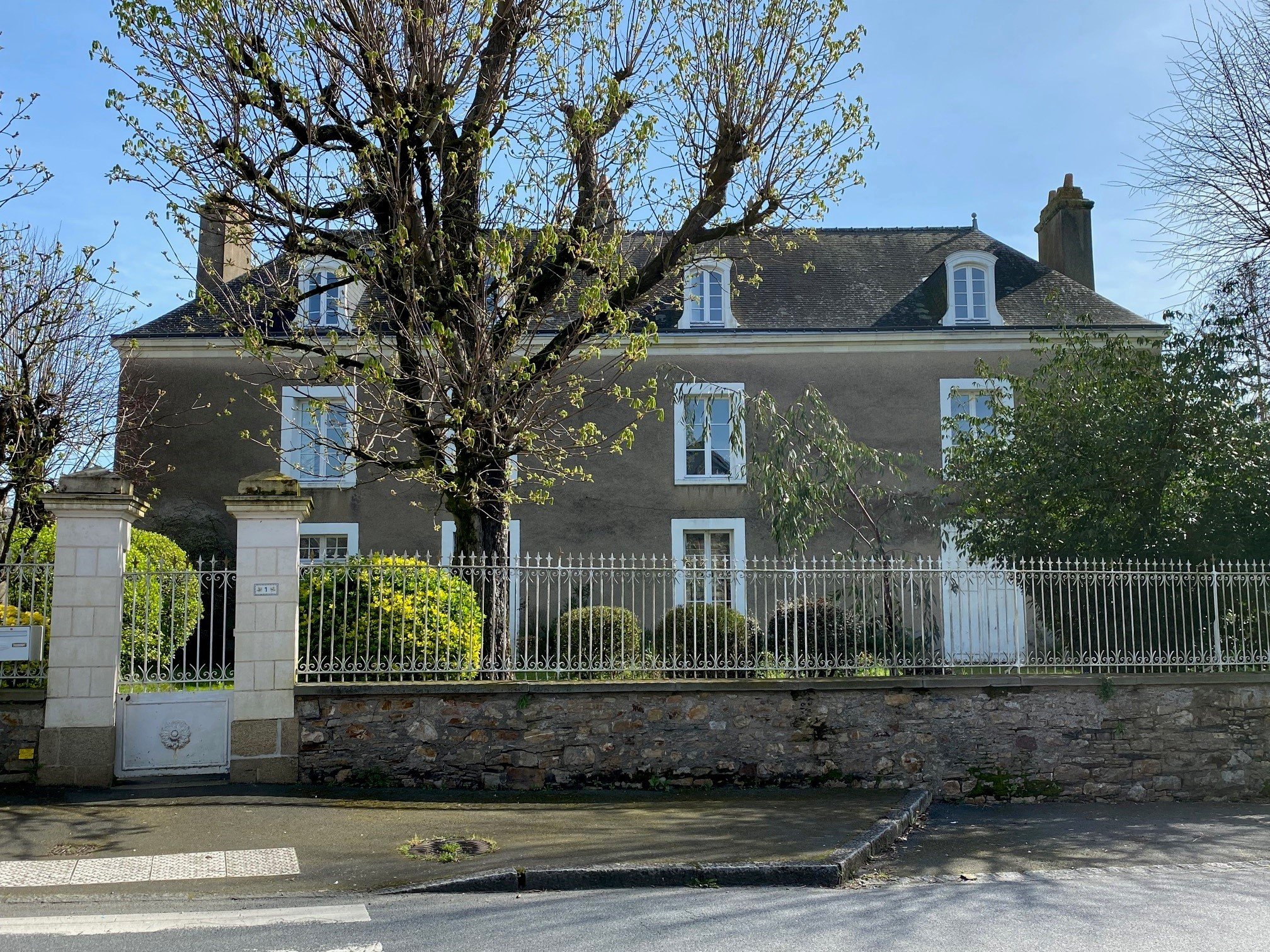 manoir de bellevue.jpg