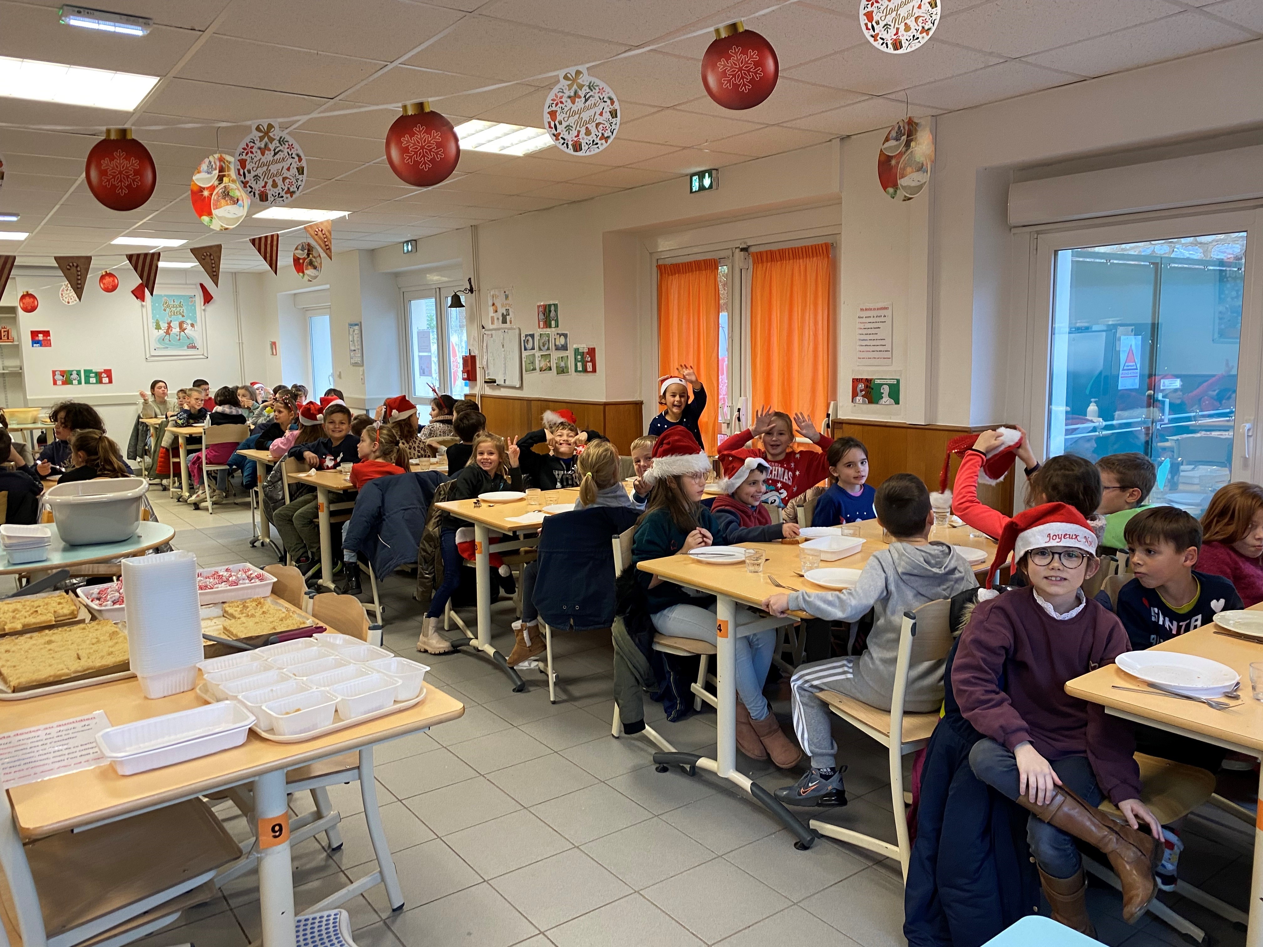 restaurant scolaire.jpg