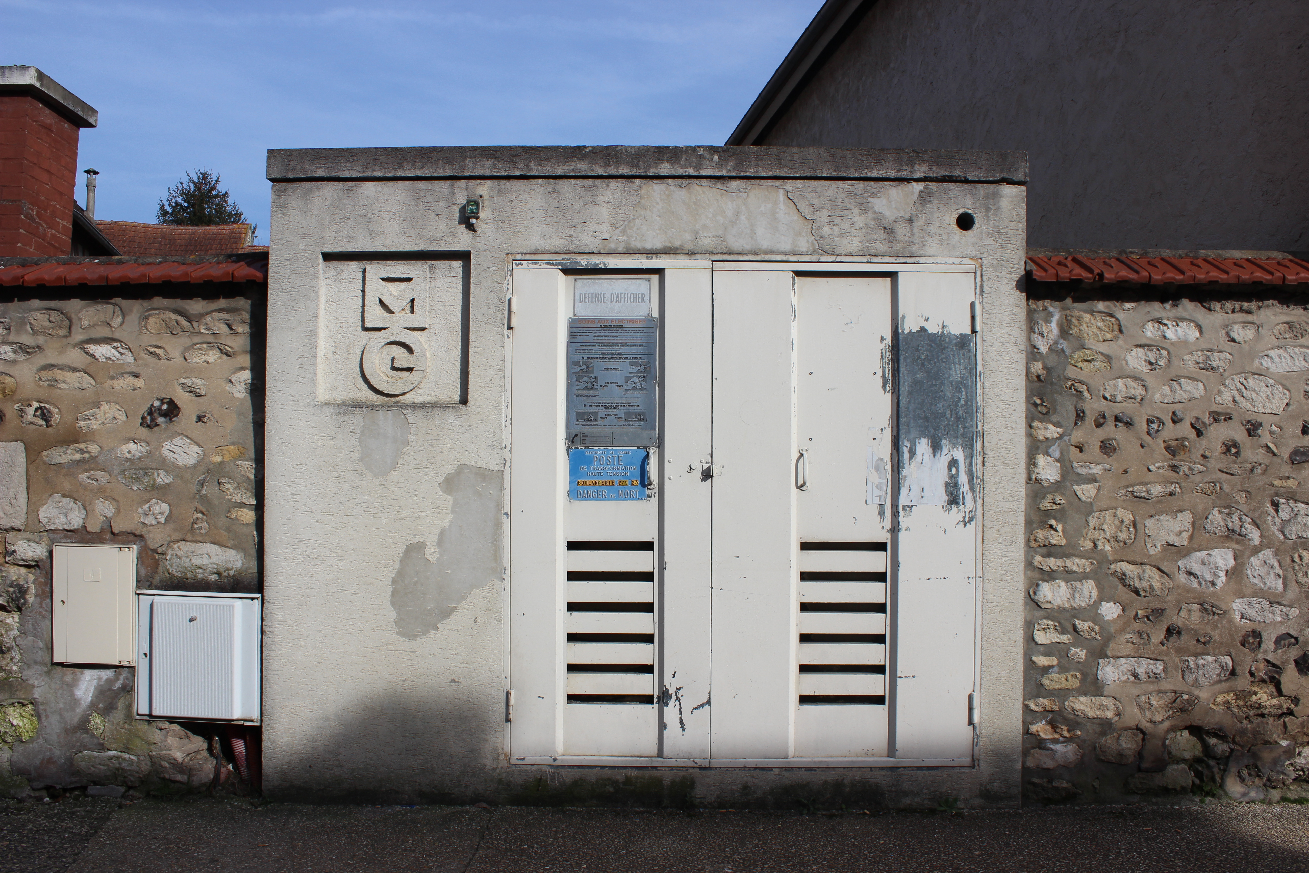 Transfo 1_Rue de Paris_Près La Boulangerie.JPG