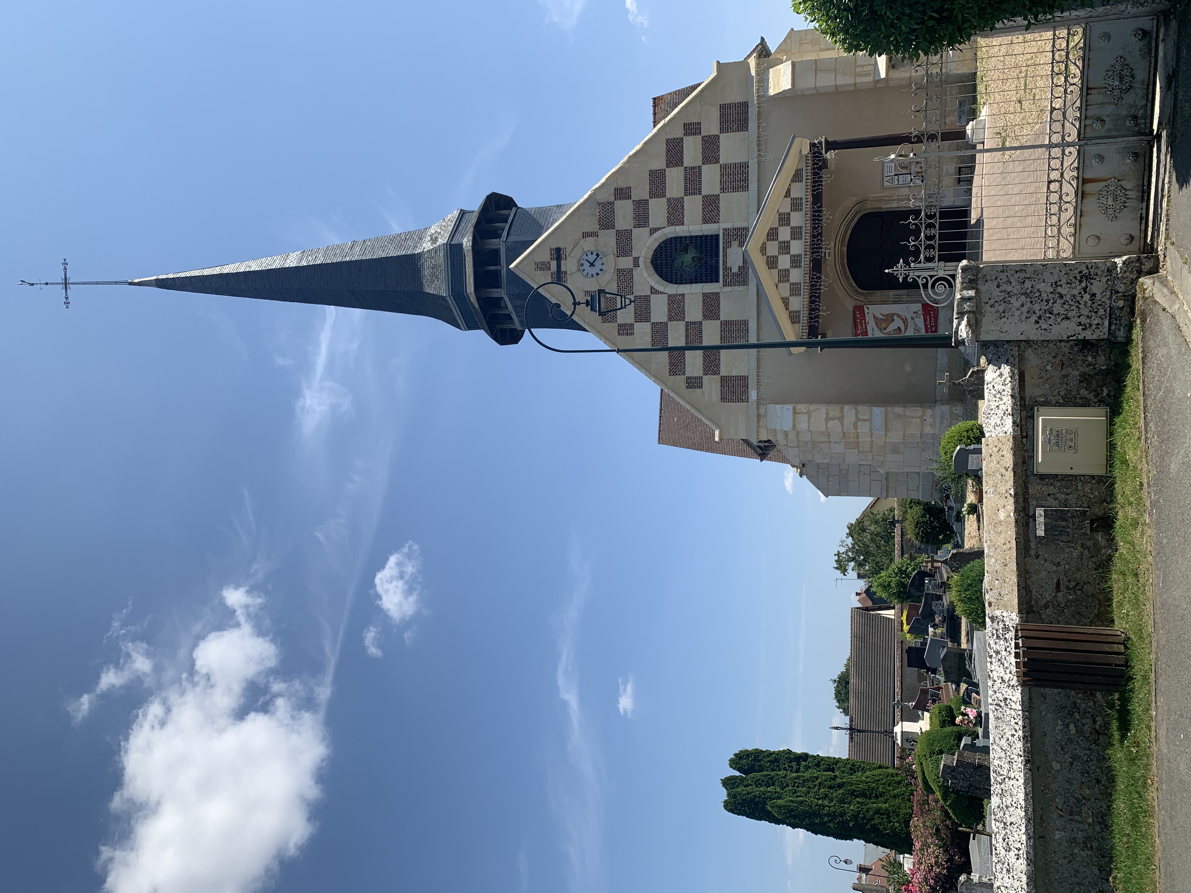 ancien cimetière église.jpg
