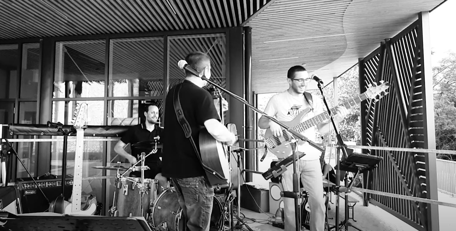 2025-06-13-19-francin_Deladjaya-trio.jpg