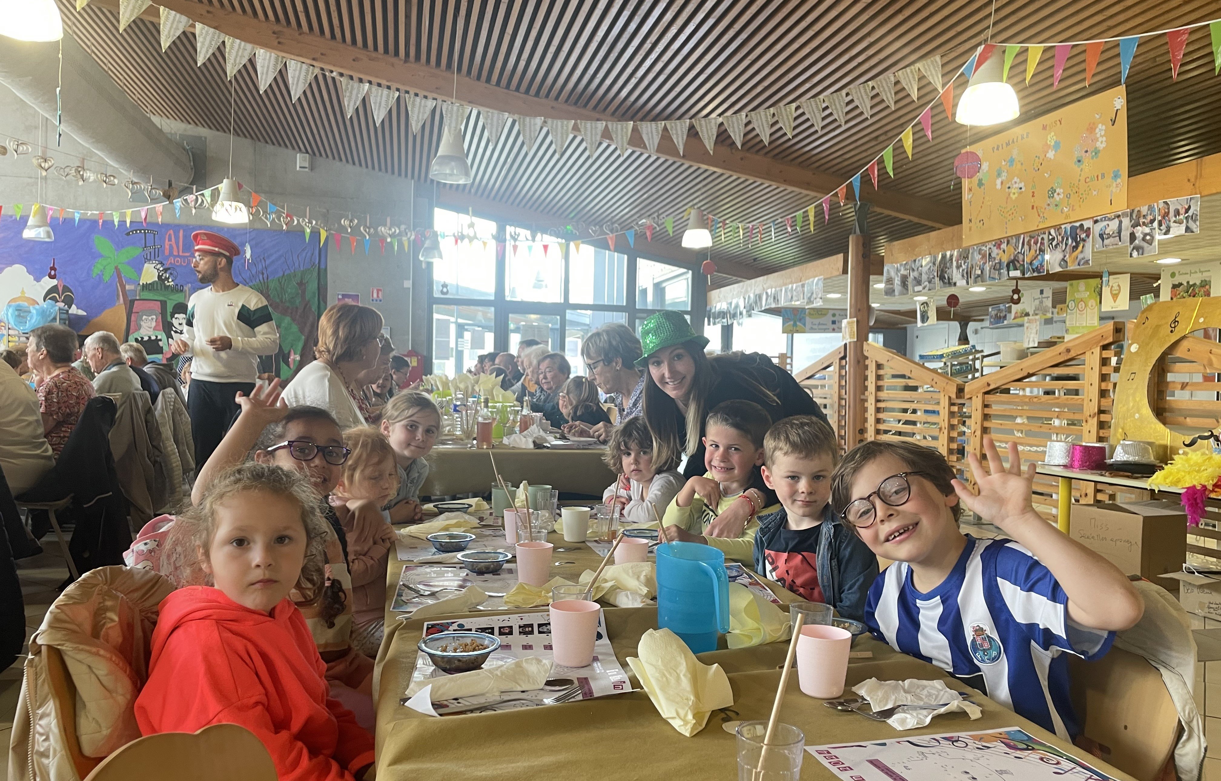 restaurant scolaire_repas a thème Fête de la musique.jpeg