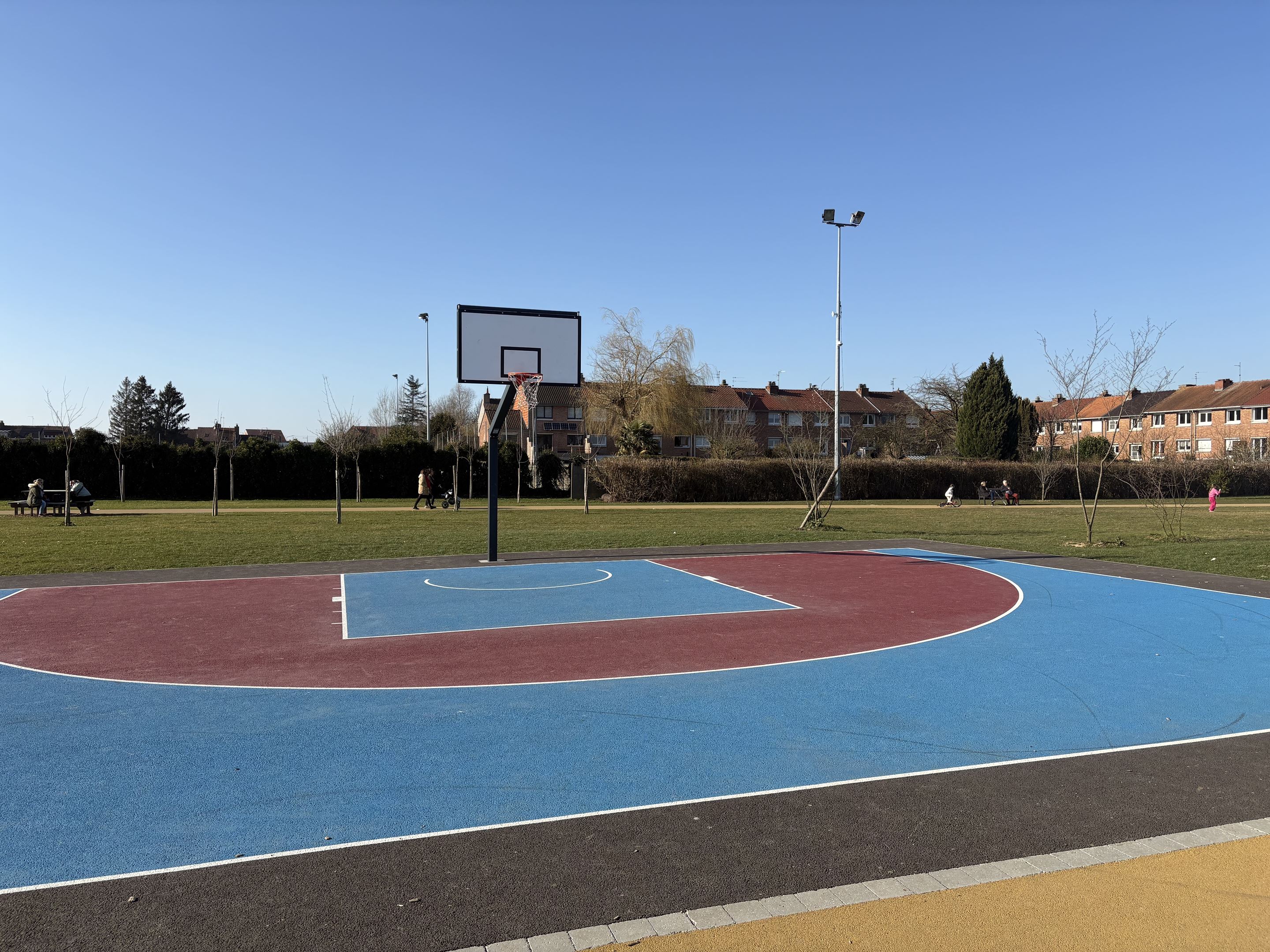 terrain de street basket.jpg