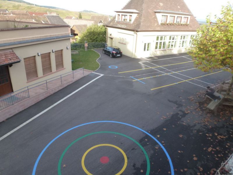 Photo cour école bis.jpg