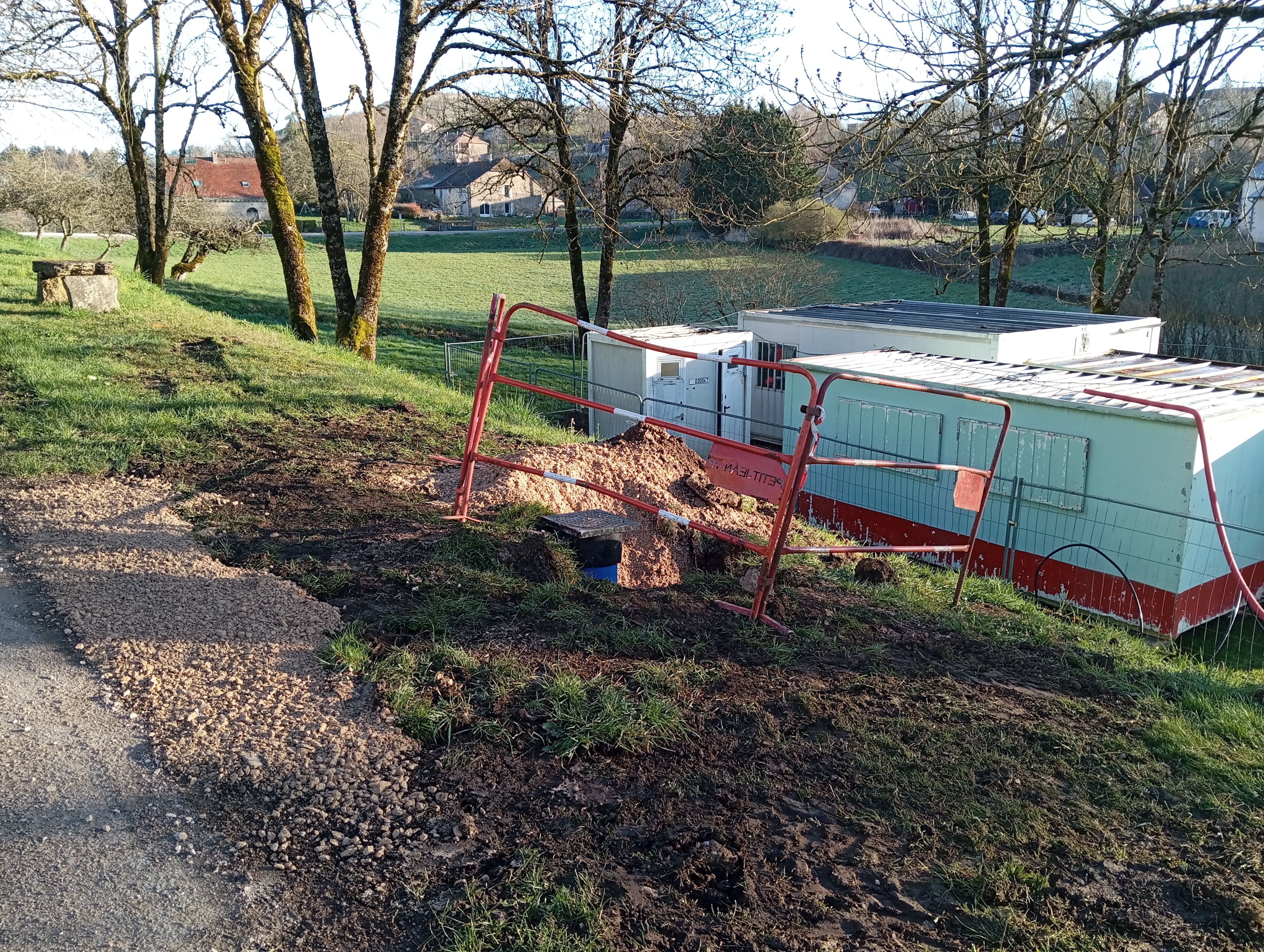 raccordement eau groupe scolaire.jpg