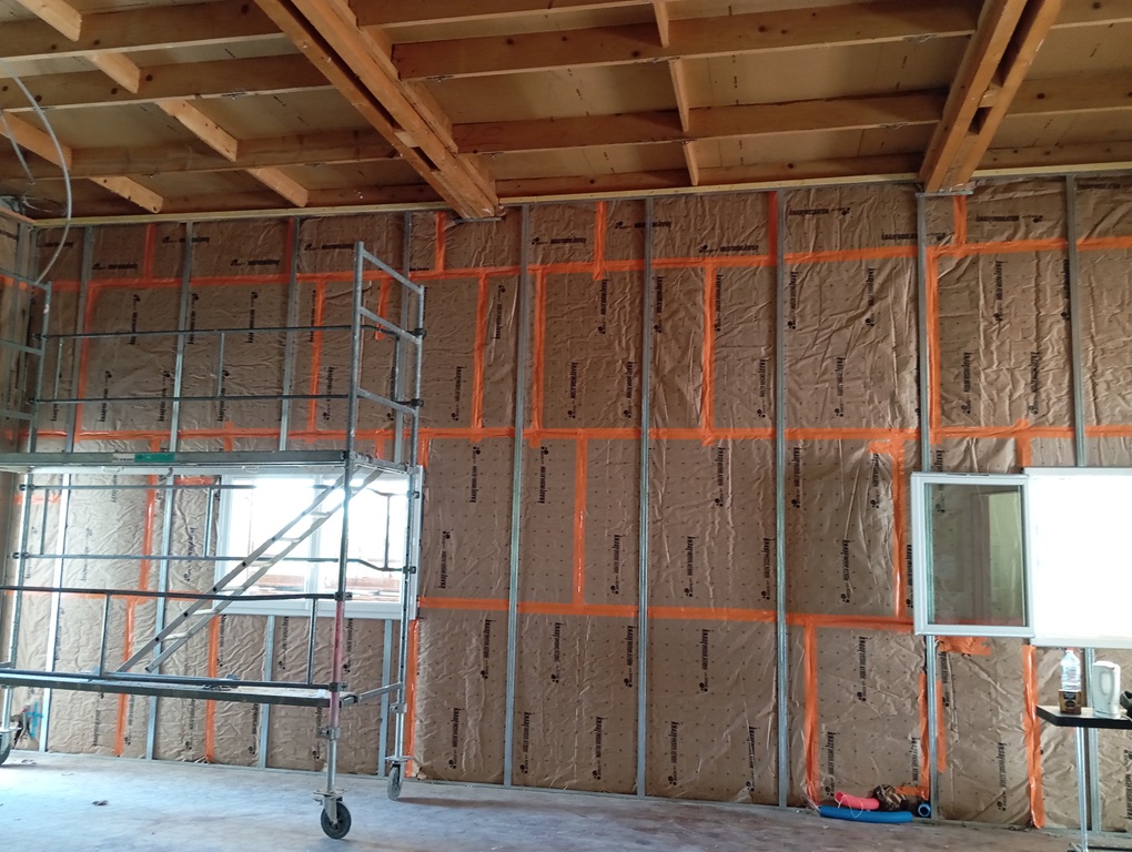 isolation murs salle multi activites.jpg