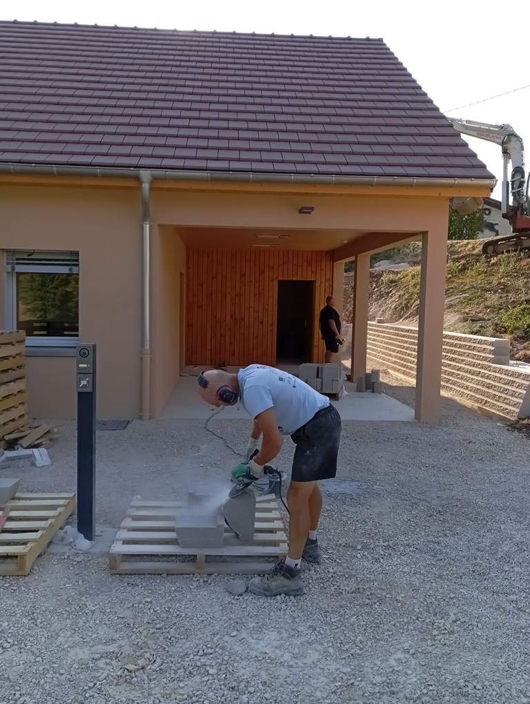 construction mur mam cote sud.jpg