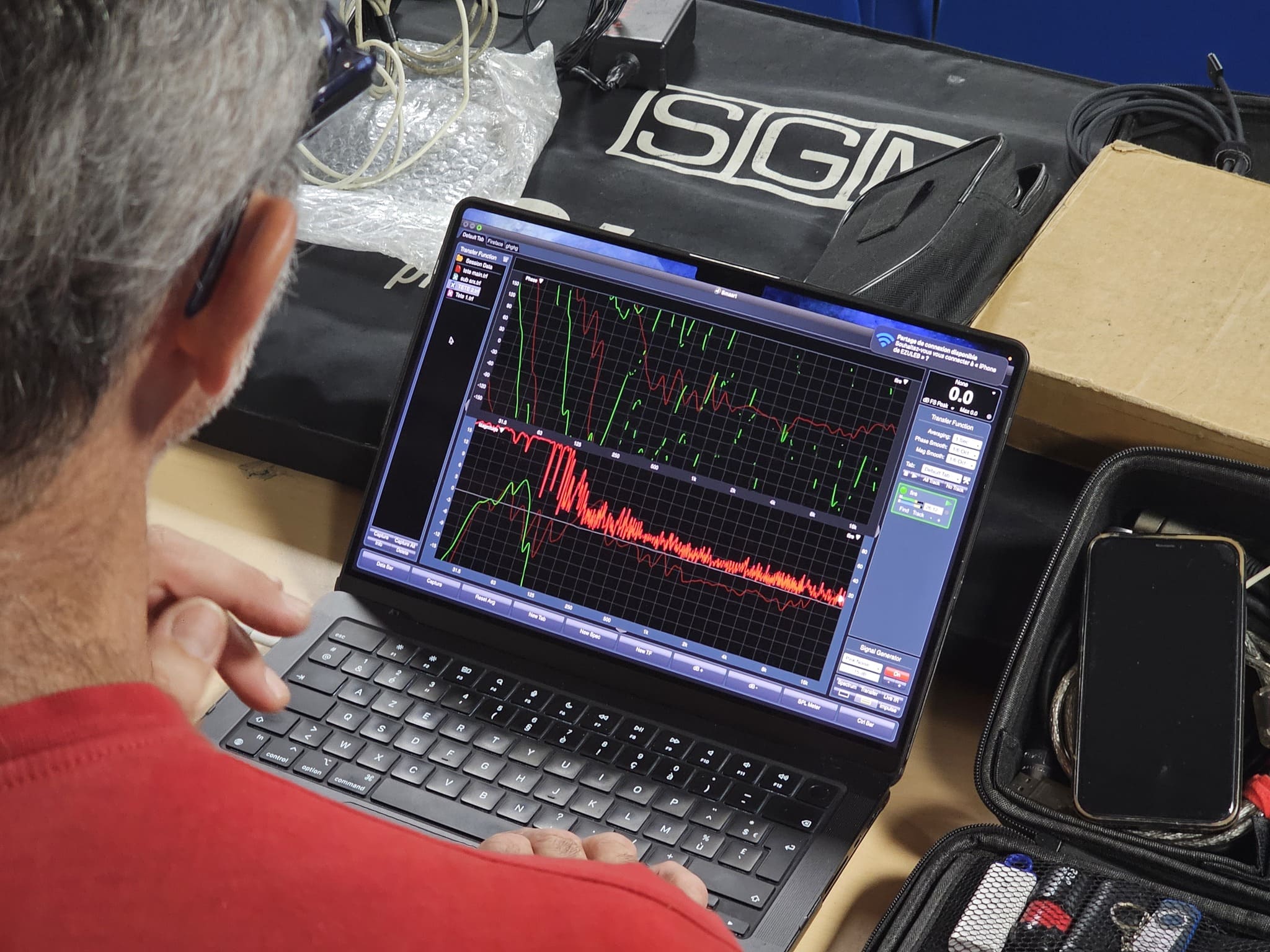 pierre hénon matériel scénique.jpg