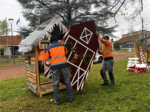 Installation décorations de fêtes.jpg