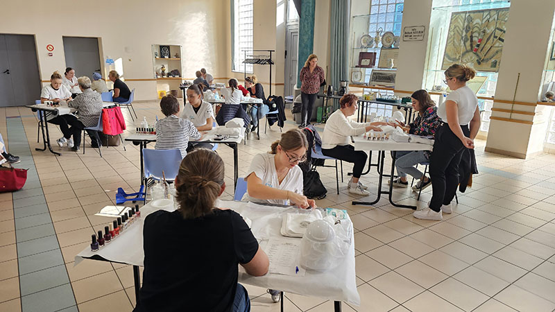 Atelier Bien-être avec le CFA du Roannais2.jpg
