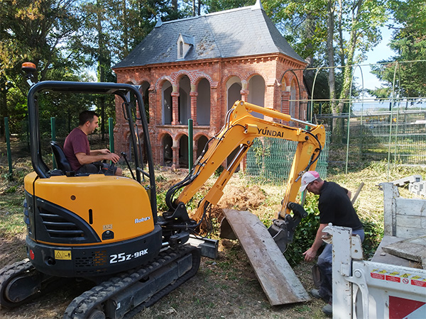 Travaux de la volière.jpg
