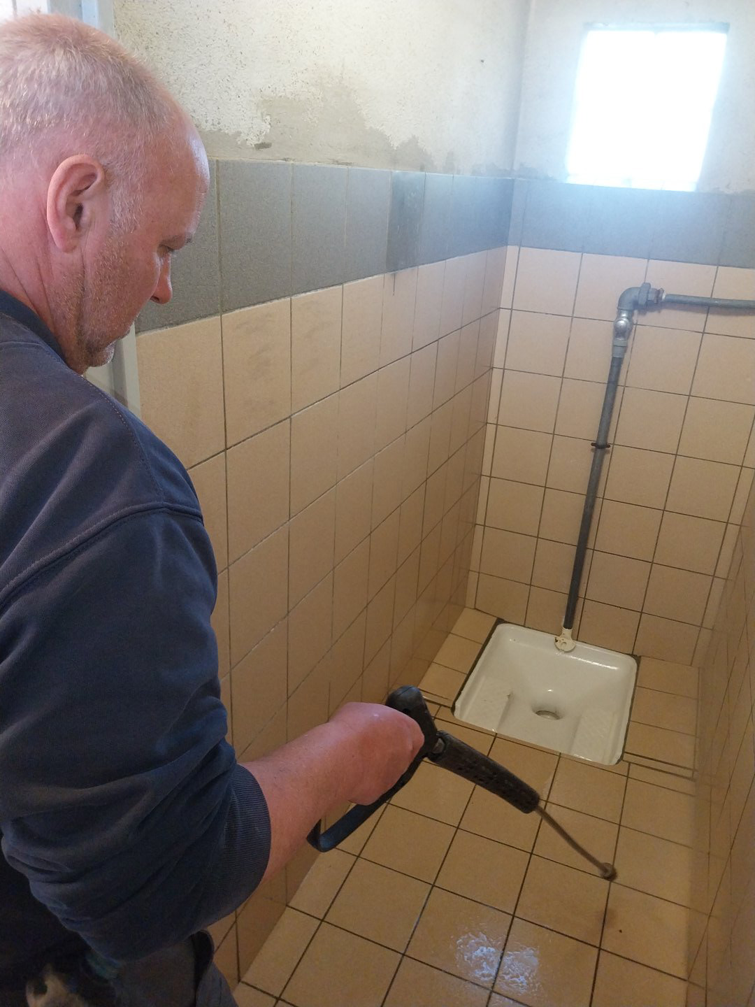 eau WC.jpg
