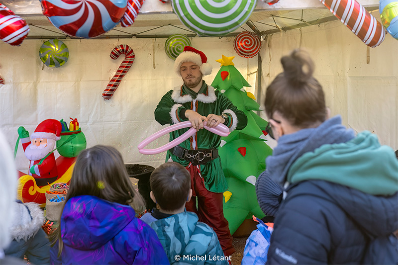 Mably en fêtes sculpture ballons.jpg