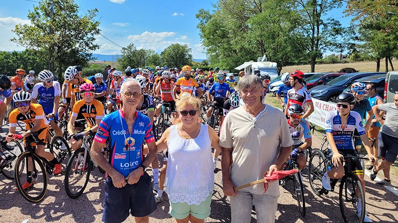 CSADN Cyclisme Roanne Mably.jpg