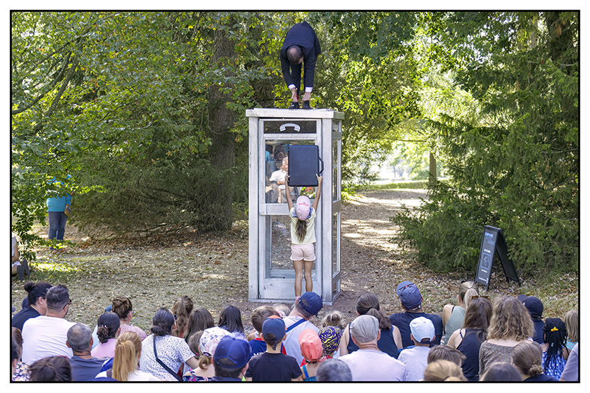 Cie du Petit Monsieur _c_Michel Létant.jpg