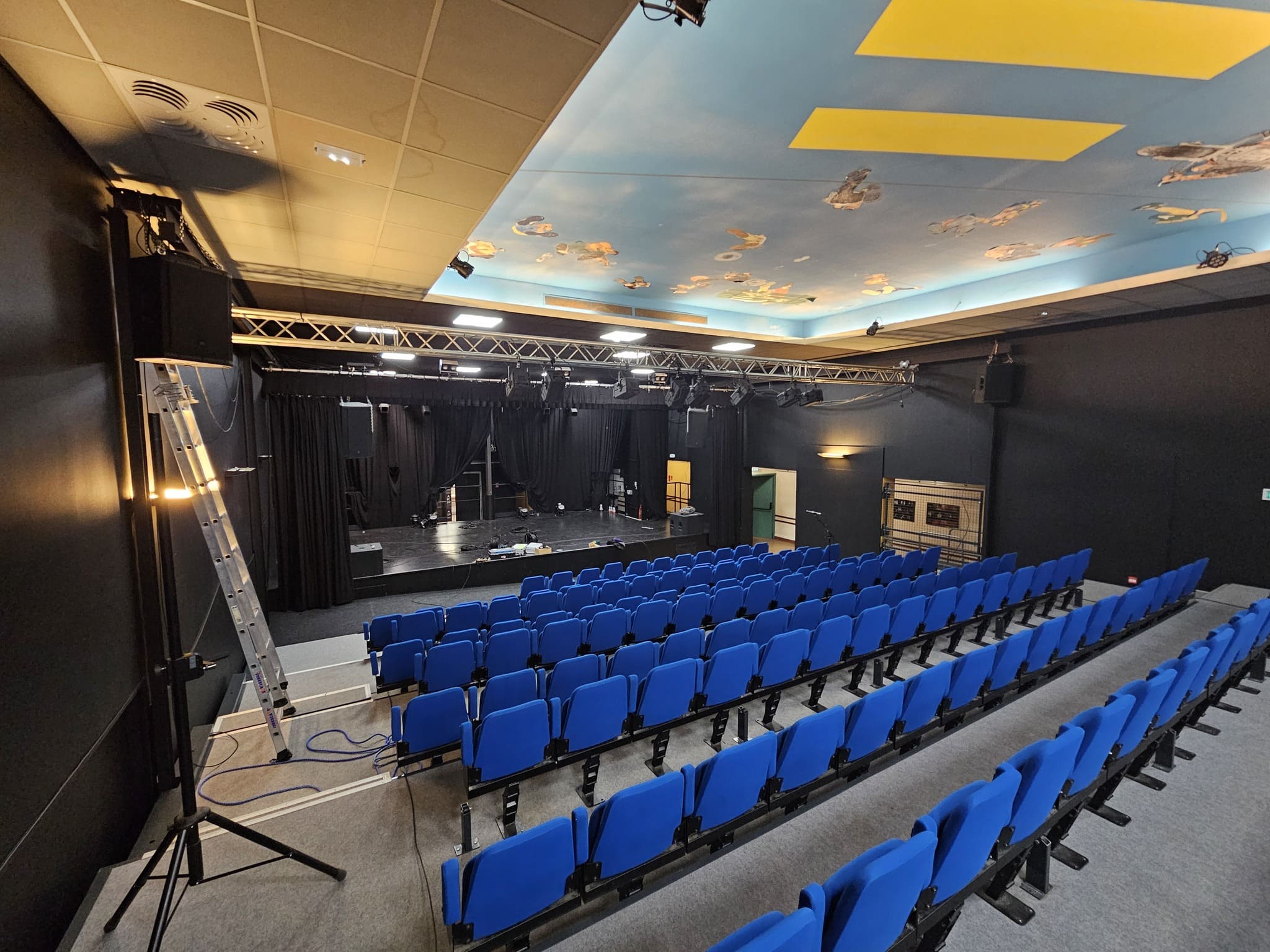 pierre hénon intérieur.jpg