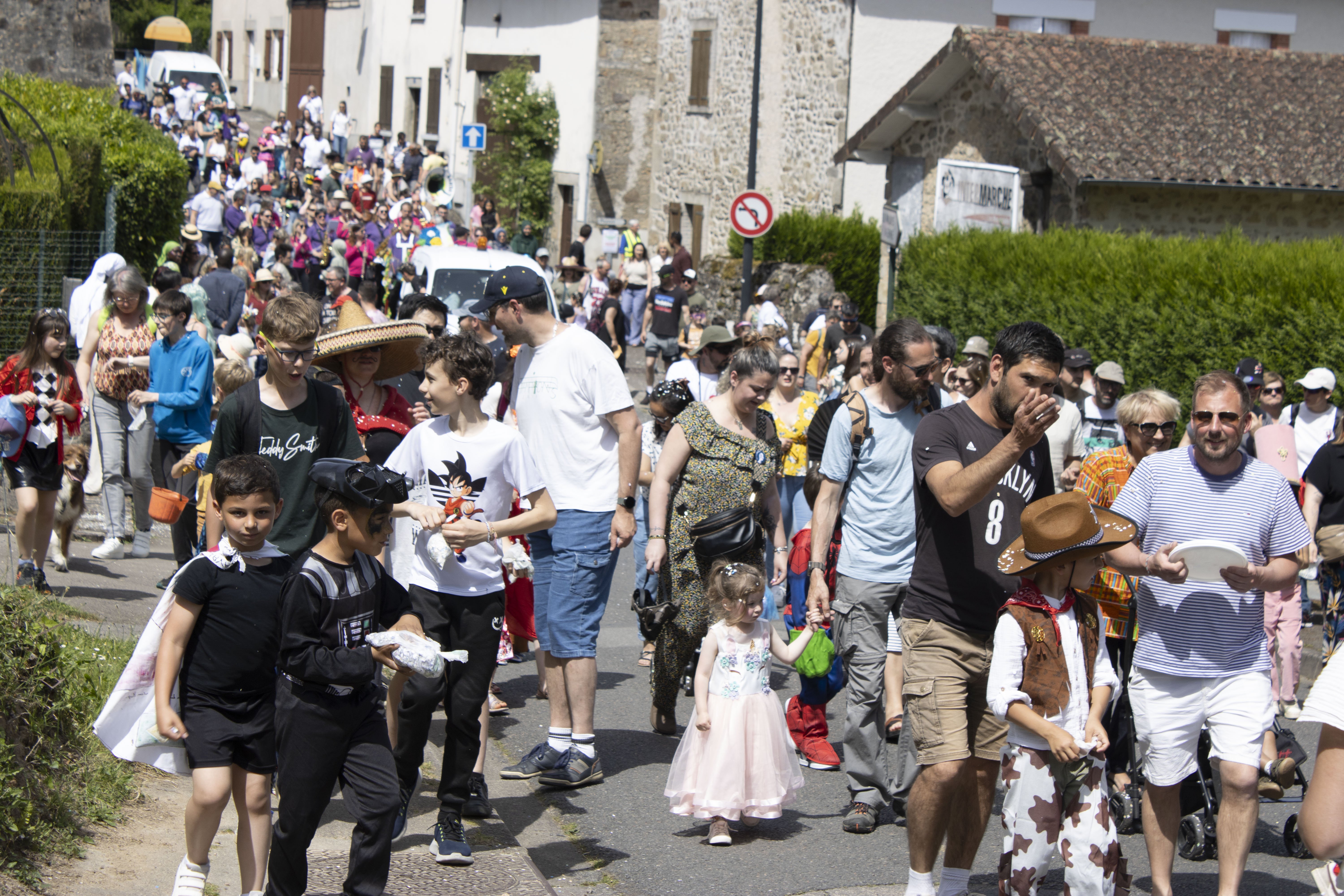 CARNAVAL 18052025 - 039.jpg