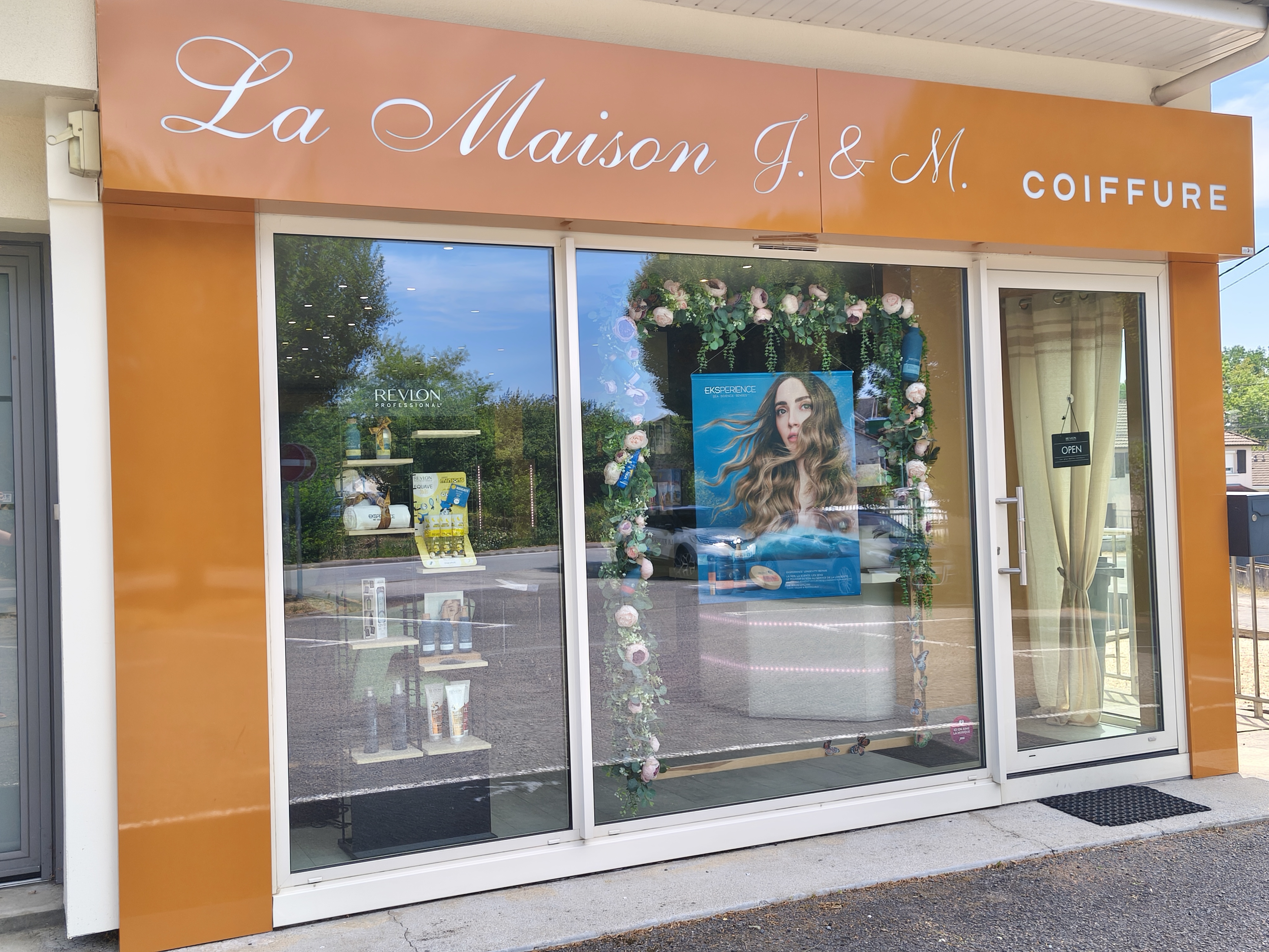 vitrine photo.jpg