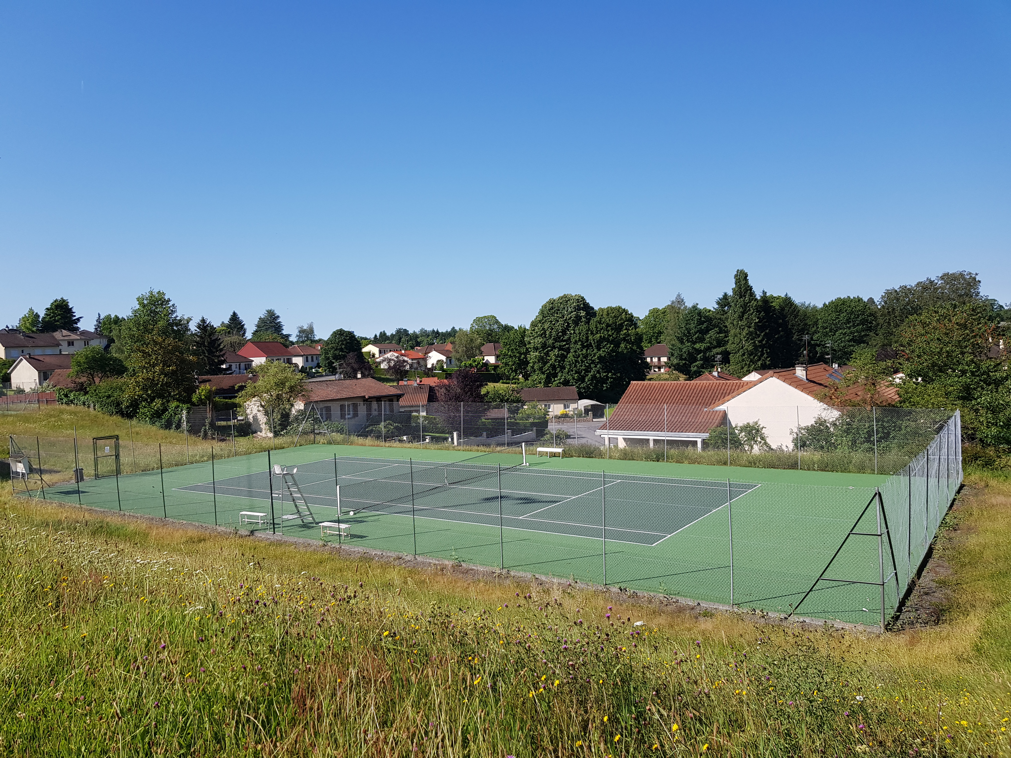 terrain tennis NEOPSE.jpg