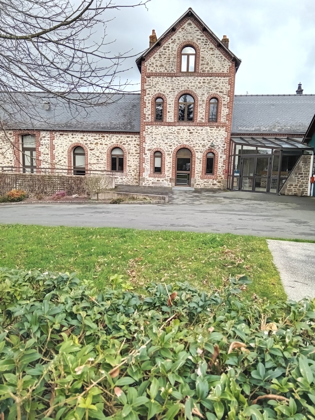 SALLE5.jpg