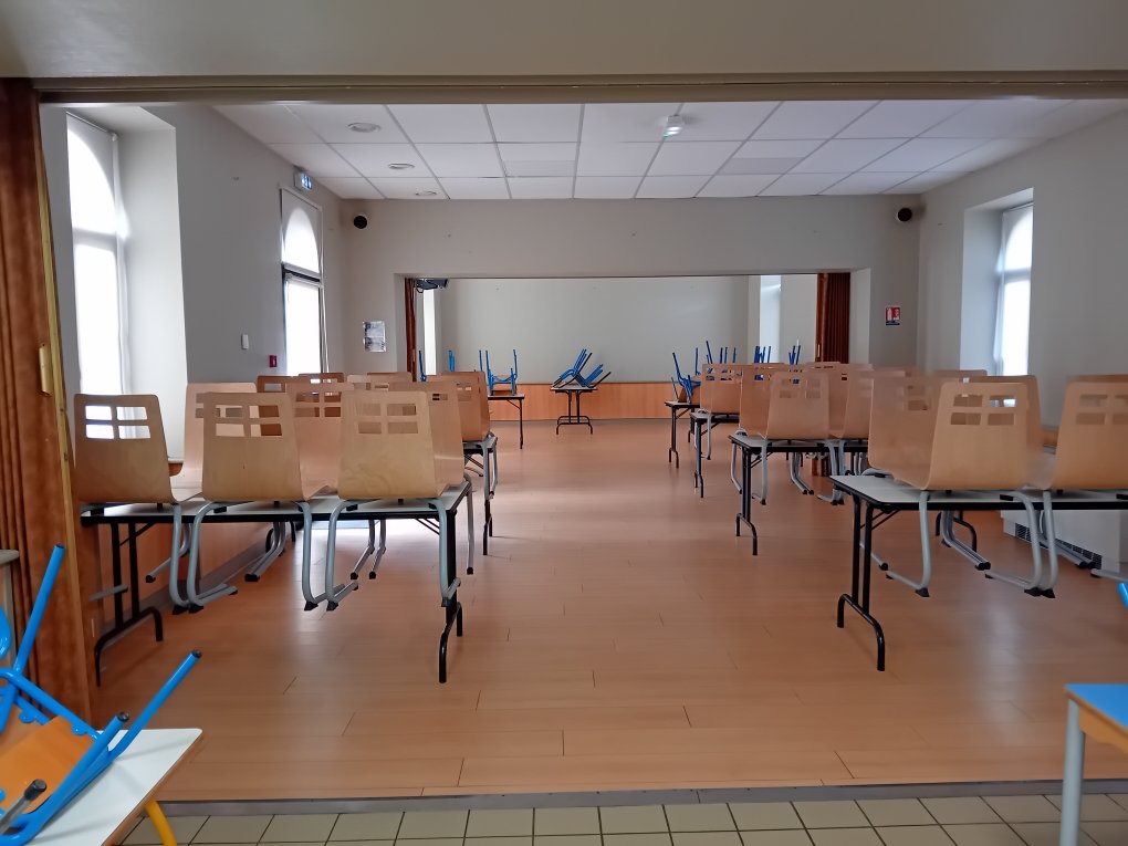 SALLE16.jpg