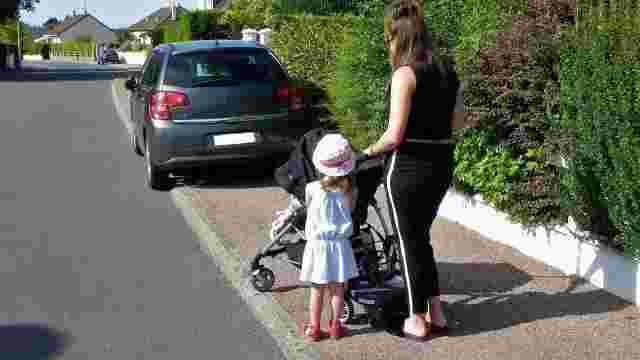 Stationnement-trottoirs.jpg