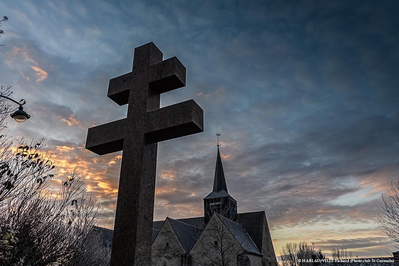 Monument et église.jpg