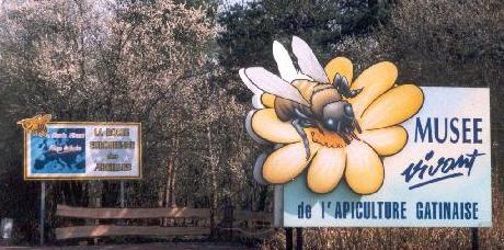Musée vivant de l_apiculture.jpg