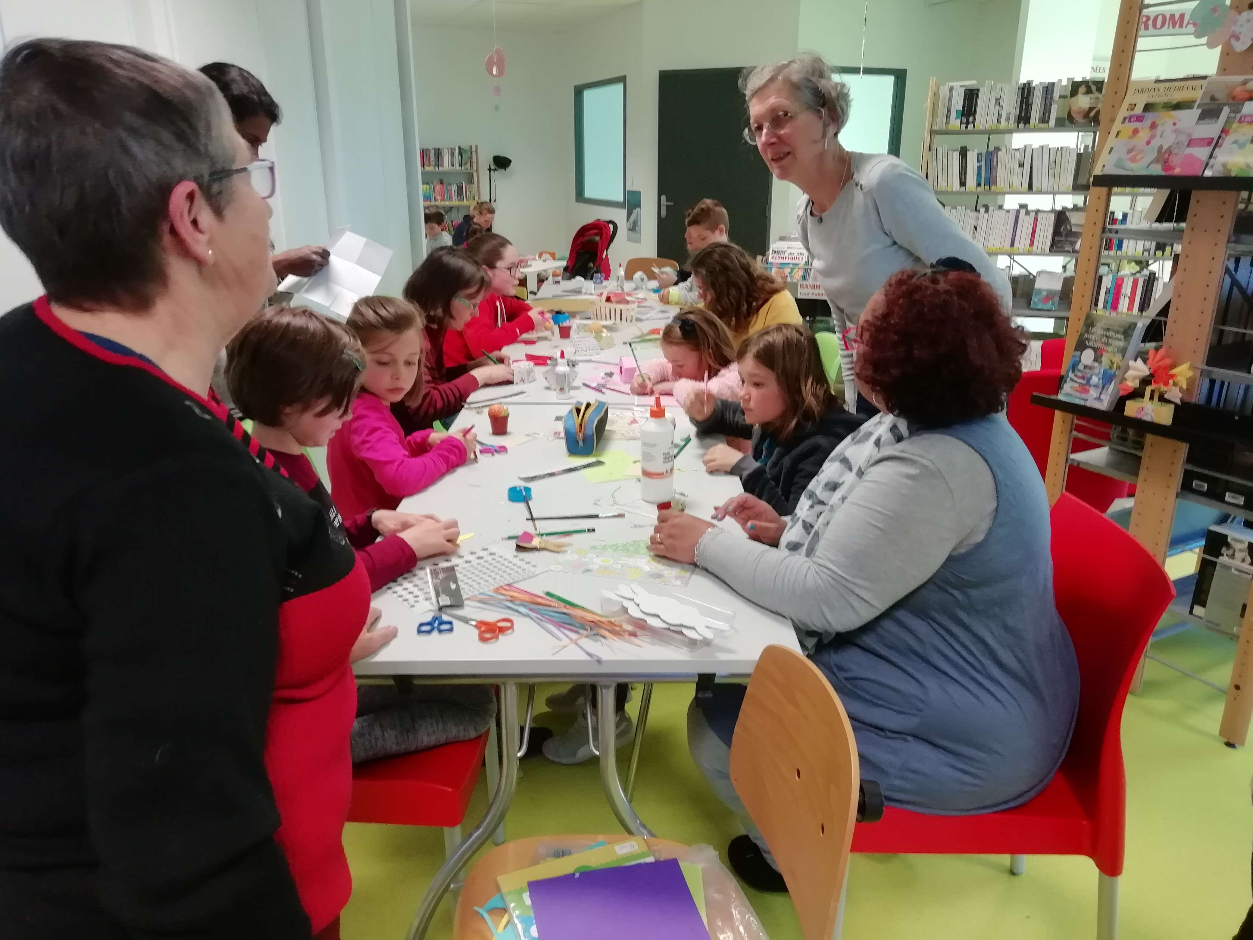 animation bibliothèque pâques.jpg