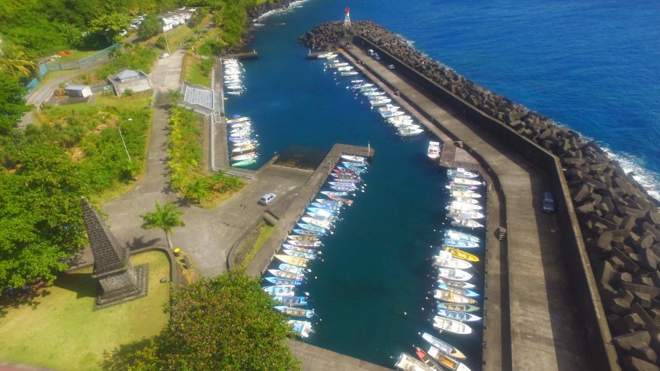 Le Port Abri-Pêche et de plaisance de la Marine 1.jpg