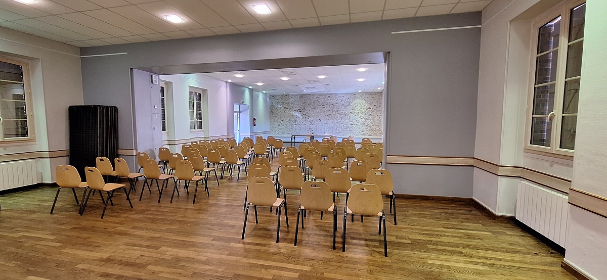 salle des fêtes2.jpg