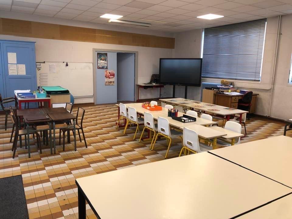 ECRAN NUM ECOLE.jpg